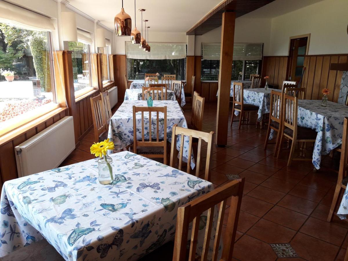 Hotel Y Cabanas El Parque 빌라리카 외부 사진