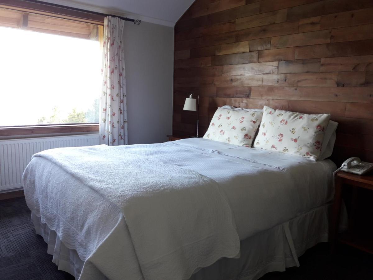 Hotel Y Cabanas El Parque 빌라리카 외부 사진
